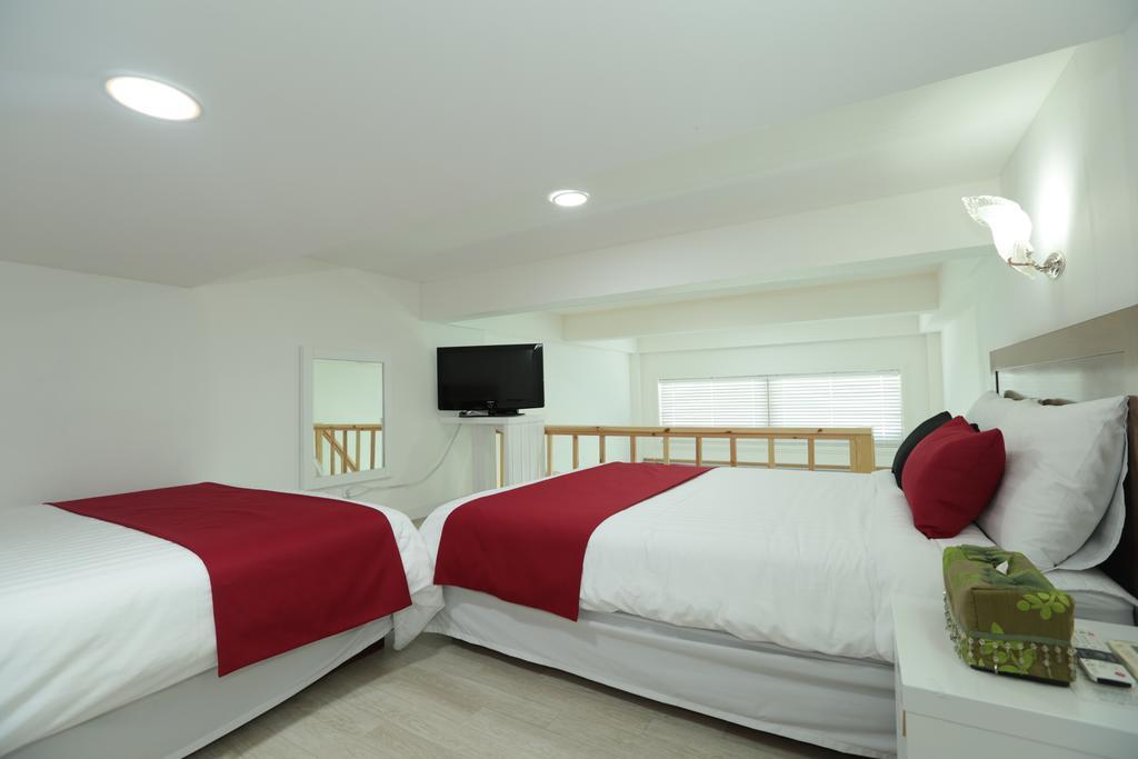Gangneung Sea View Pension Ngoại thất bức ảnh