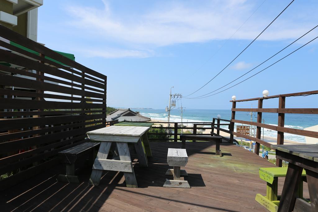 Gangneung Sea View Pension Ngoại thất bức ảnh