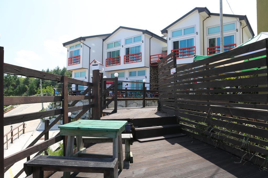 Gangneung Sea View Pension Ngoại thất bức ảnh