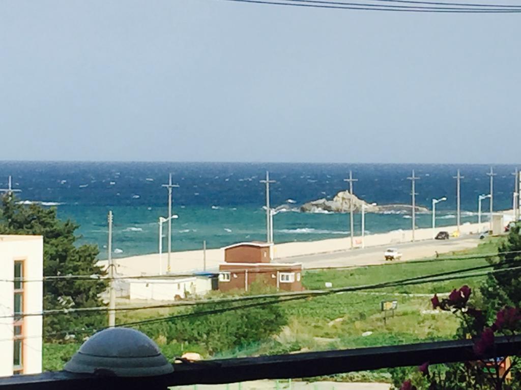 Gangneung Sea View Pension Ngoại thất bức ảnh